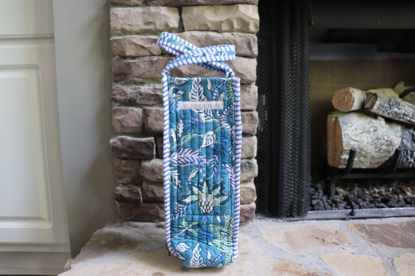 Pura Vida Quilted Block Print Wine Tote Bag - Reusable, Handmade Hostess Gift, Holiday Gift Bag